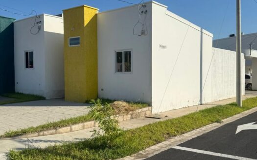 SE VENDE CASA NUEVA, EN SAN MIGUEL